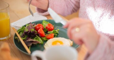 저칼로리 식사 의외로 선택이 갈리는 이유는 첫 끼의 구성