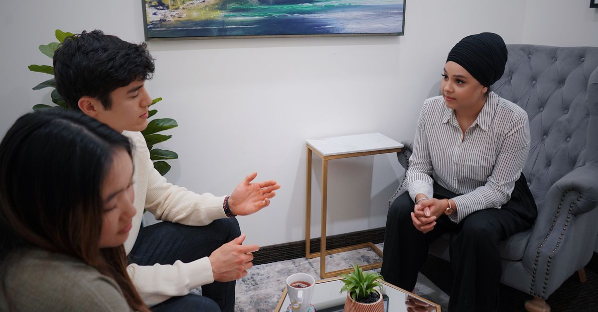 낙인과 체면이 만드는 거리감